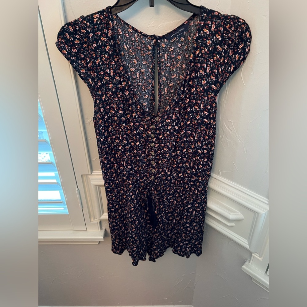 American eagle women’s flower print romper